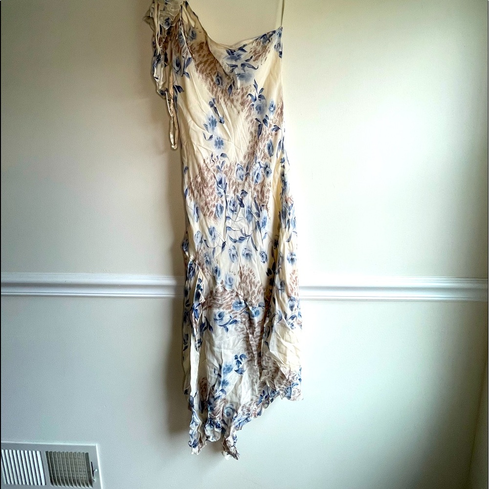 Charlotte Russe cream dress